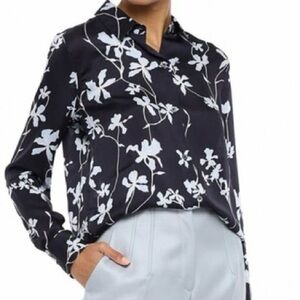 7th Avenue Navy and White Floral Blouse